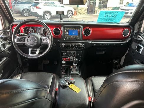 Used 2019 Jeep Wrangler Unlimited Rubicon AWD/4WD image 14