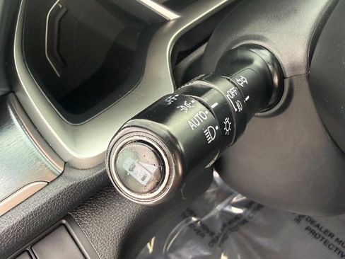 Used 2017 Honda Civic EX-L image 12