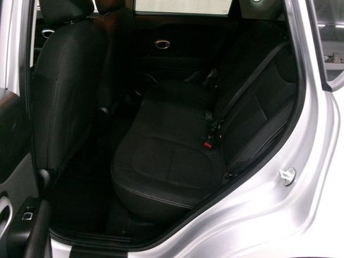 Used 2018 Kia Soul Base 4dr Crossover 6A image 13