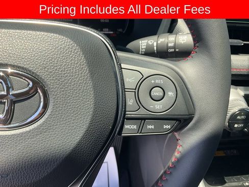 Used 2025 Toyota RAV4 XSE AWD/4WD image 9