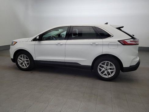 Used 2023 Ford Edge SEL image 3