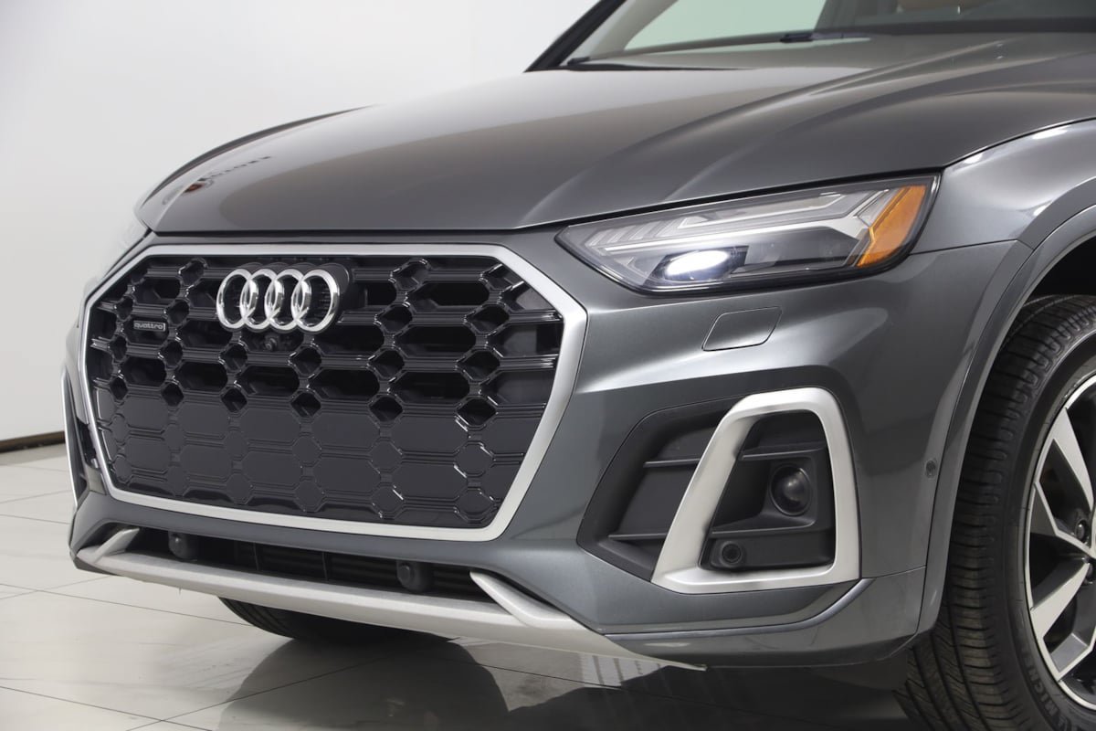 Used 2023 Audi Q5 2.0T Prestige w/ Prestige Package AWD/4WD image 45