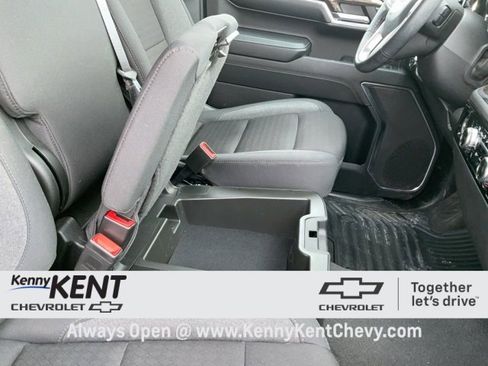 Used 2024 GMC Sierra 1500 Elevation image 24