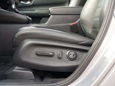 Used 2024 Honda CR-V EX-L image 15