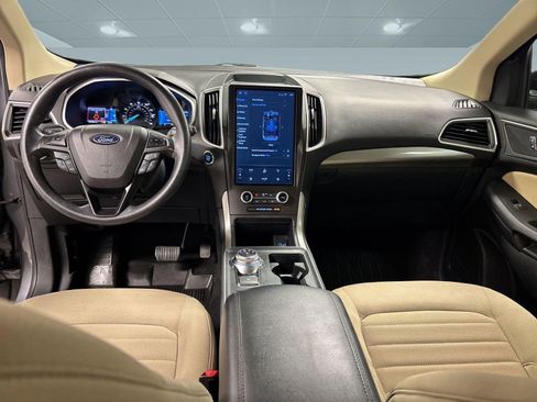 Used 2021 Ford Edge SE image 14