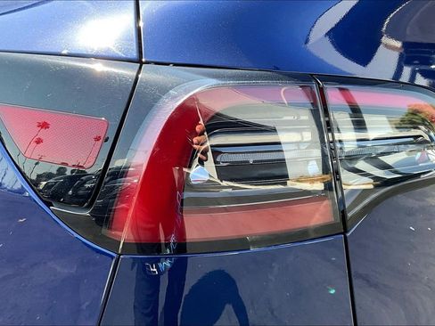 Used 2023 Tesla Model Y Long Range image 26