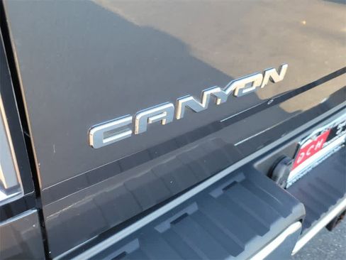 Used 2017 GMC Canyon 2WD Crew Cab w/ Convenience Package image 4