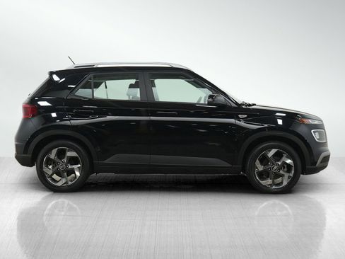 Certified 2023 Hyundai Venue SEL w/ Cargo Package FWD image 6