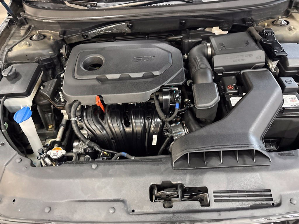 Used 2018 Hyundai Sonata Limited FWD image 12