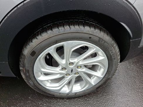 New 2027 Chevrolet Bolt LT w/ Comfort Package image 5