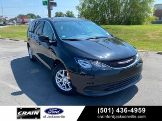 Used 2020 Chrysler Voyager LX FWD video 1