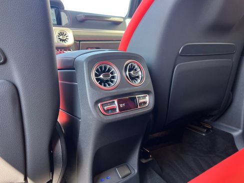 Used 2026 Mercedes-Benz G 63 AMG 4MATIC image 29