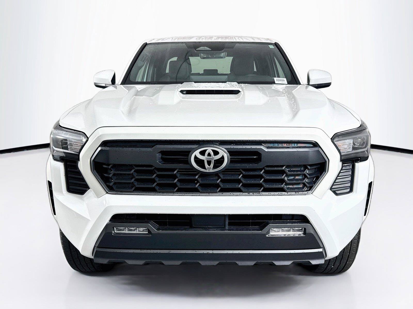 Certified 2025 Toyota Tacoma TRD Sport AWD/4WD image 8