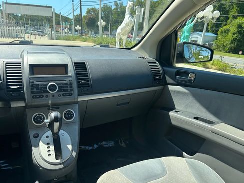 Used 2009 Nissan Sentra 2.0 S FE+ w/ Convenience Plus Pkg image 26