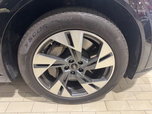 Used 2022 Audi e-tron Premium Plus AWD/4WD image 11