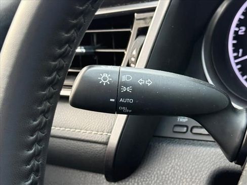 Used 2023 Toyota Camry SE FWD image 21