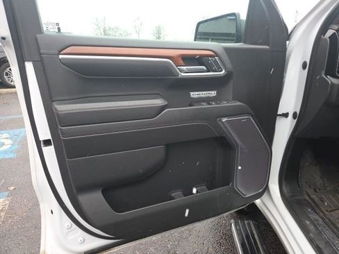 Used 2023 GMC Sierra 1500 Denali w/ Denali Reserve Package image 22