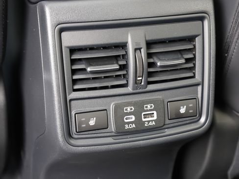 New 2026 Subaru Outback Limited AWD/4WD image 18