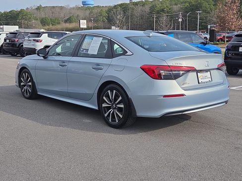 Used 2023 Honda Civic EX image 5