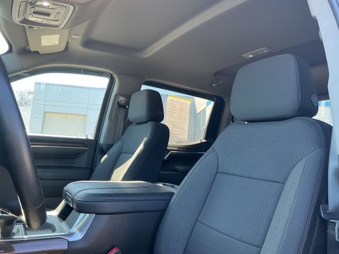 Certified 2023 Chevrolet Silverado 1500 LT AWD/4WD image 7