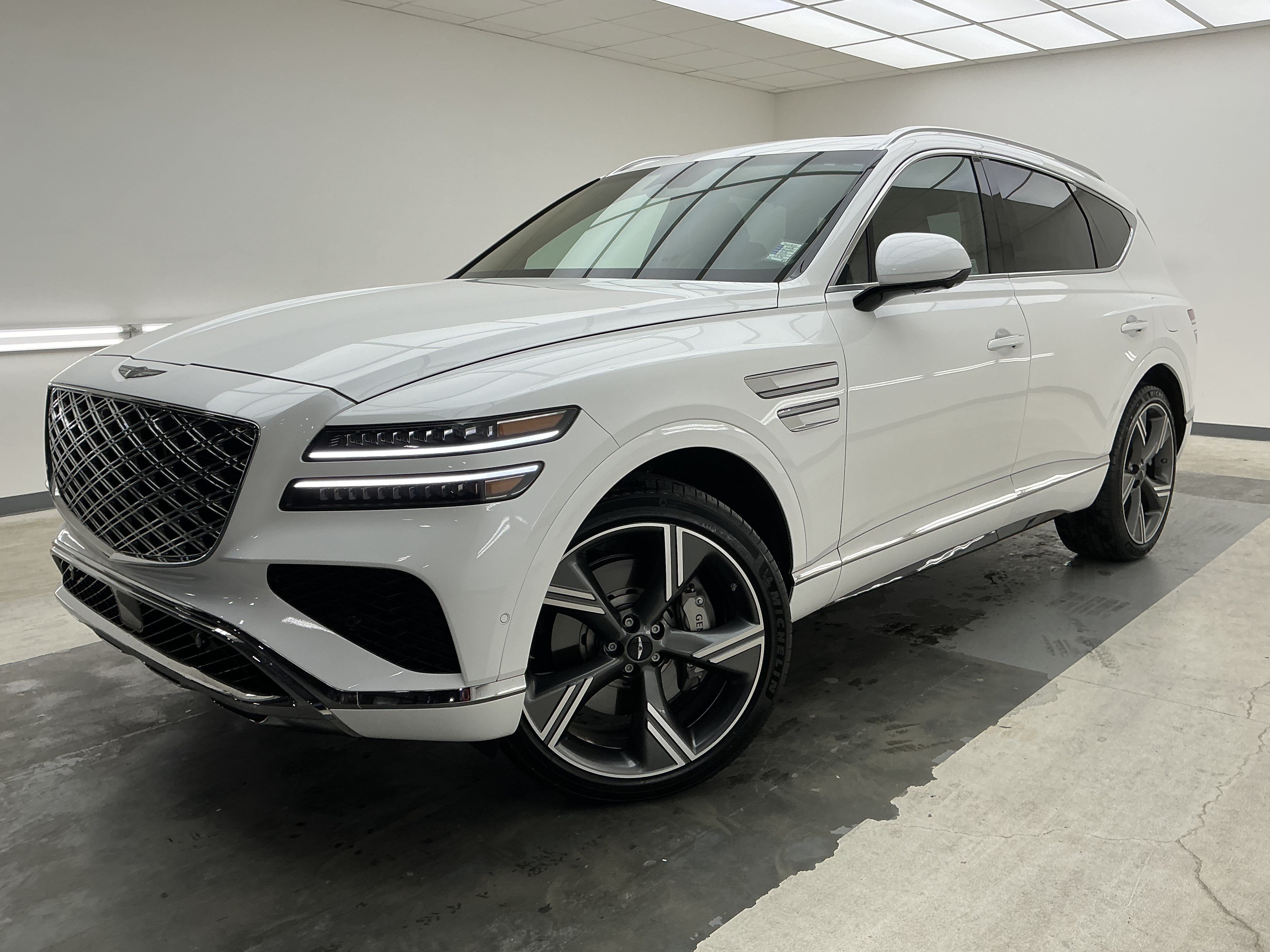 Certified 2025 Genesis GV80 3.5T Prestige AWD/4WD image 1