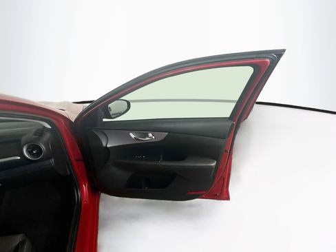 Used 2024 Kia Forte LXS FWD image 29