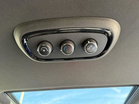 Used 2023 Dodge Durango GT image 43