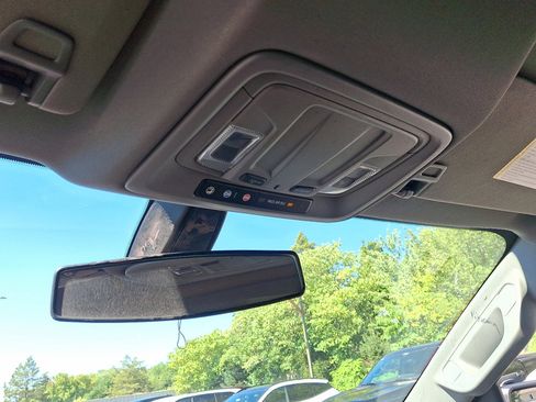 Used 2022 Chevrolet Silverado 1500 Custom image 31