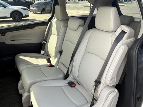 Certified 2026 Honda Odyssey EX-L image 23