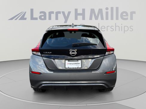 Used 2025 Nissan Leaf S FWD image 5