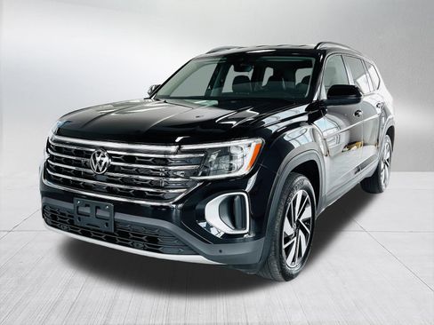 Used 2025 Volkswagen Atlas SE AWD/4WD image 1