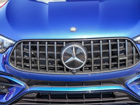 New 2026 Mercedes-Benz GLC 43 AMG 4MATIC image 7