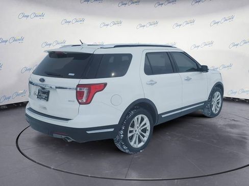 Used 2019 Ford Explorer Limited w/ Ford Safe & Smart Package image 5