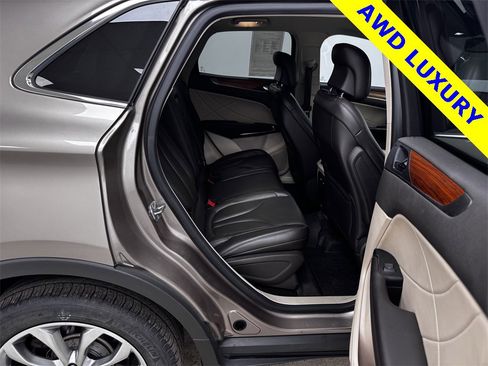 Used 2018 Lincoln MKC Select w/ Select Plus Package image 14