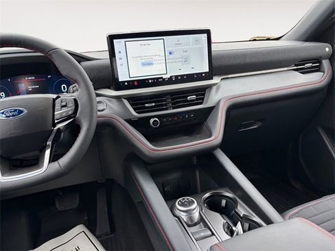 New 2026 Ford Explorer ST-Line w/ ST-Line Street Pack image 11