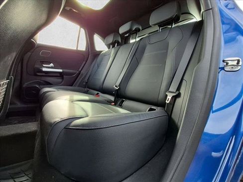 Used 2025 Mercedes-Benz GLA 35 AMG 4MATIC image 19