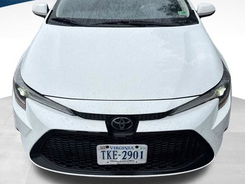 Used 2022 Toyota Corolla LE FWD image 1