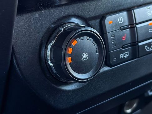 Used 2015 Ford F150 XLT w/ Equipment Group 302A Luxury image 32