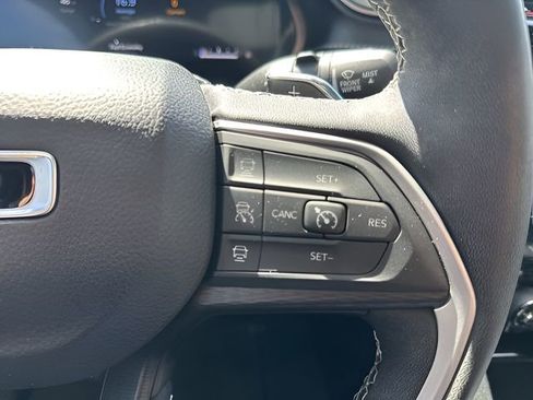 Used 2023 Jeep Grand Cherokee L Laredo AWD/4WD image 18