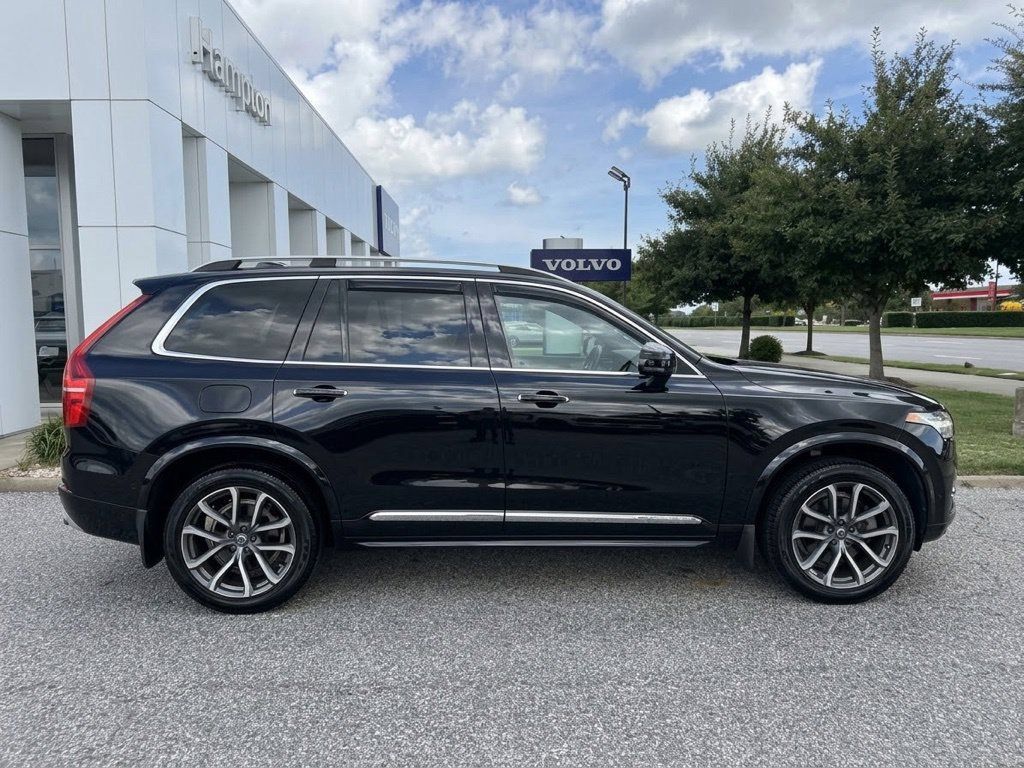 Used 2018 Volvo XC90 T5 Momentum w/ Convenience Package AWD/4WD image 2
