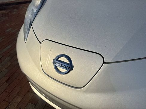Used 2015 Nissan Leaf SL FWD image 24