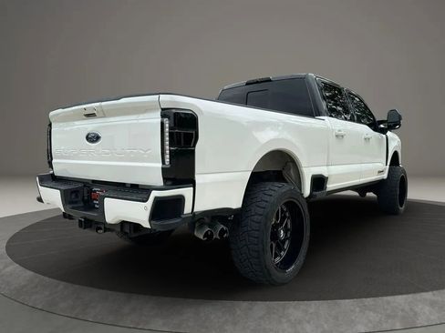 Used 2023 Ford F250 Lariat w/ Lariat Ultimate Package AWD/4WD image 5