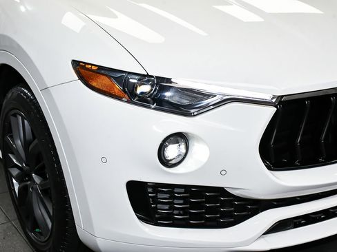 Used 2024 Maserati Levante GT Ultima AWD/4WD image 78