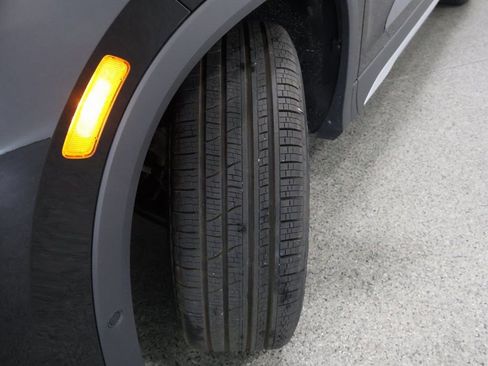 New 2026 Volkswagen Tiguan SE image 4