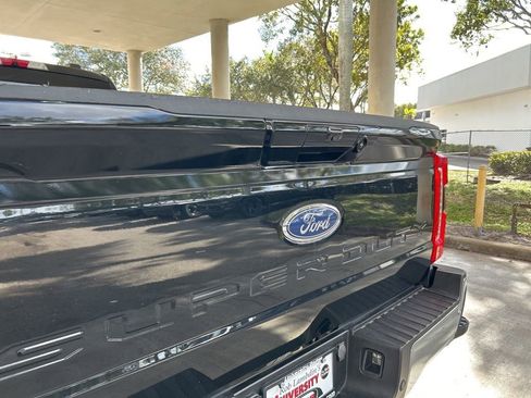 Used 2024 Ford F350 Lariat image 23