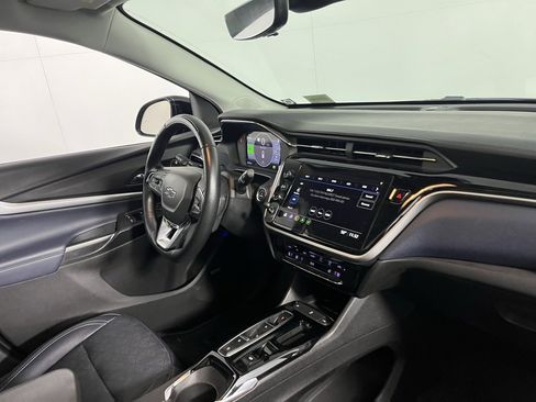 Used 2022 Chevrolet Bolt EUV Premier w/ Sun & Sound Package image 27