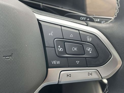 Certified 2025 Volkswagen Atlas SE w/ Panoramic Sunroof Package image 28