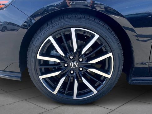 Used 2023 Honda Accord Touring image 10