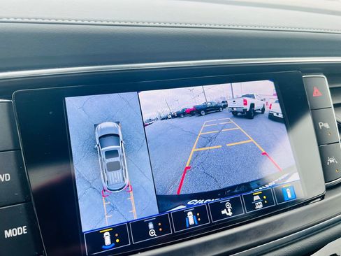 Used 2022 Buick Enclave Premium w/ Experience Buick Package image 33