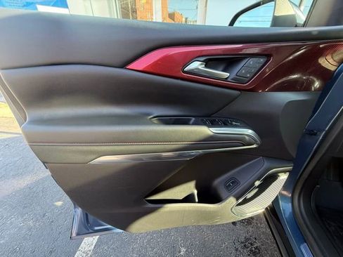 Used 2025 Chevrolet Traverse RS w/ LPO, Floor Liner Package image 12